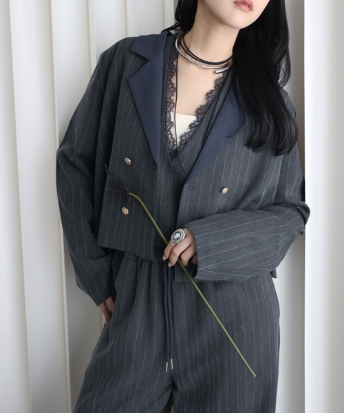 YENNA（イェンナ）の「【配色ショートテーラードジャケット】ストライプ・チェック・無地テーラード/卒業式/入学式/オケージョンジャケット（テーラードジャケット・レディース・ネイビー/ブラウン/グレイッシュベージュ/チャコールグレー/ベージュ/グレー系その他/ブルー系その他/ブラック系その他・FREE）」の10枚目の写真