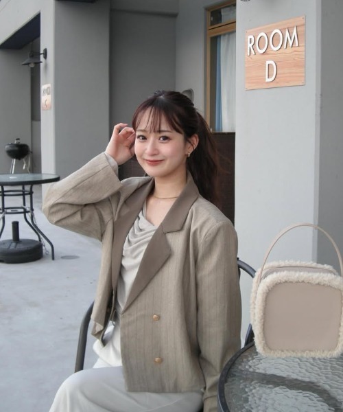 YENNA(イェンナ)の「【配色ショートテーラードジャケット】ストライプ・チェック・無地テーラード/卒業式/入学式/オケージョンジャケット(テーラードジャケット・レディース・ネイビー/ブラウン/グレイッシュベージュ/チャコールグレー/ベージュ/グレー系その他/ブルー系その他/ブラック系その他・FREE)」の22枚目の写真
