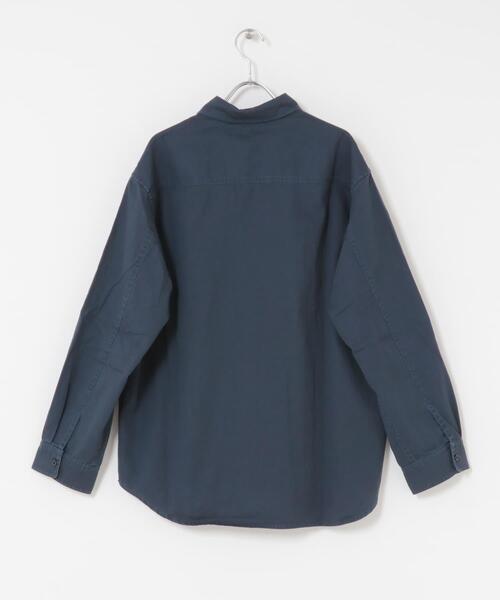 ITEMS URBANRESEARCH(アイテムズ アーバンリサーチ)の「バイオウォッシュコットンレギュラーカラーシャツ(シャツ/ブラウス・メンズ・ネイビー/ブラック・LARGE/MEDIUM)」の17枚目の写真