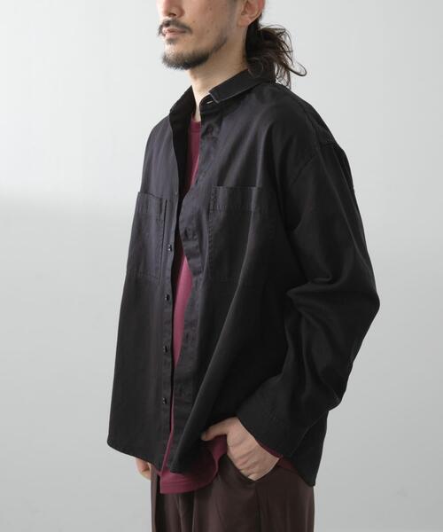 ITEMS URBANRESEARCH(アイテムズ アーバンリサーチ)の「バイオウォッシュコットンレギュラーカラーシャツ(シャツ/ブラウス・メンズ・ネイビー/ブラック・LARGE/MEDIUM)」の19枚目の写真