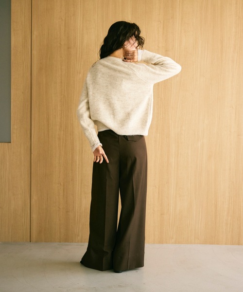 Lutim by u(ルチバイユー)の「Floral embroidery crew knit cardigan / フローラル刺繍クルーニットカーディガン(カーディガン/ボレロ・レディース・グレー/アイボリー・FREE)」の19枚目の写真