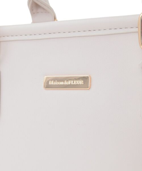 Maison de FLEUR(メゾンドフルール)の「ピンクマニアスクエア2Wayトートバッグ(ショルダーバッグ・レディース・ピンク・FREE)」の9枚目の写真