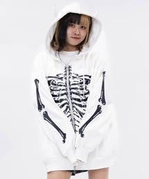 JOHN'S CLOSET（ジョンズクローゼット）の「【13】ボーンデザイン ツノミミ フルジップパーカー（パーカー）」
