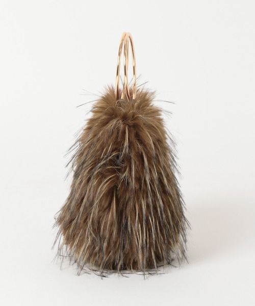 mysty woman（ミスティウーマン）の「ループファーBAG 607555（ショルダーバッグ・レディース・ブラウン・FREE）」の4枚目の写真