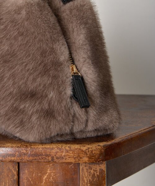 Jena espace merveilleux（ジェナ　エスパスメルヴェイユ）の「ファーボストンバッグ（トートバッグ・レディース・グレー/ブラウン・FREE）」の10枚目の写真