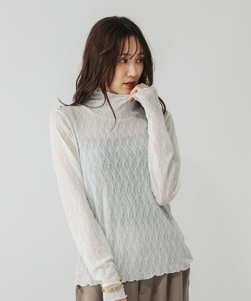 GLOBAL WORK(グローバルワーク)の「ストレッチシアーハイネックプルオーバー/598008(Tシャツ/カットソー・レディース・オフホワイト/ブラック/ホワイト系その他3・MEDIUM/LARGE)」の3枚目の写真