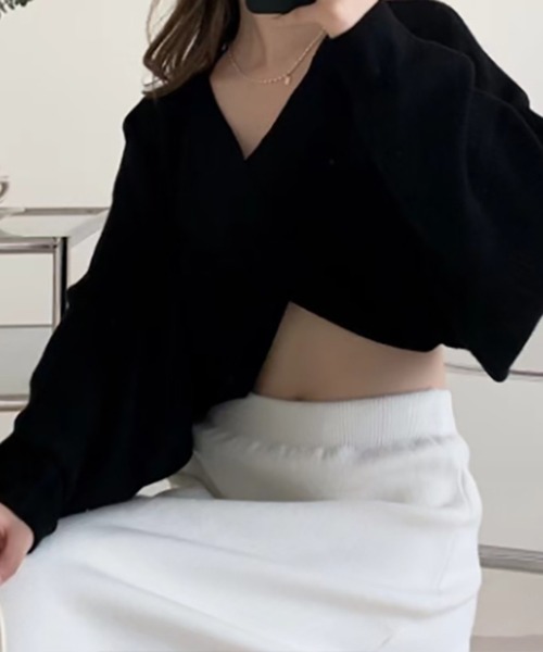 STYLEBLOCK（スタイルブロック）の「クロスショートニット（ニット/セーター・レディース・ブラック/カーキ/ベージュ系その他/グレー・FREE）」の2枚目の写真