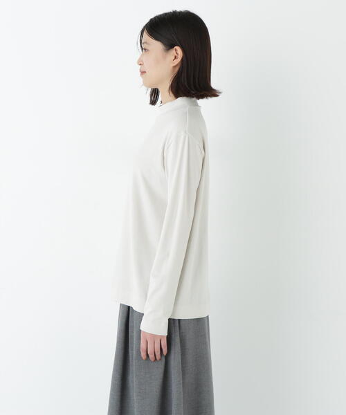 human woman(ヒューマンウーマン)の「◆コットンウォームカットソー(Tシャツ/カットソー・レディース・ブラウン/ホワイト系その他・MEDIUM)」の8枚目の写真