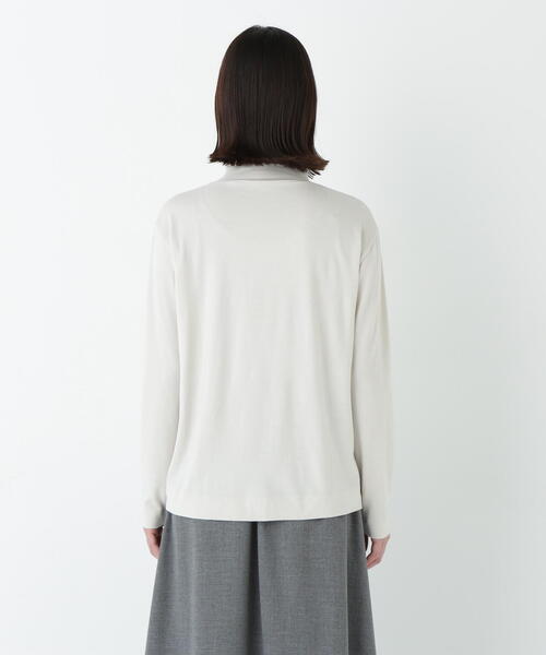 human woman(ヒューマンウーマン)の「◆コットンウォームカットソー(Tシャツ/カットソー・レディース・ブラウン/ホワイト系その他・MEDIUM)」の9枚目の写真