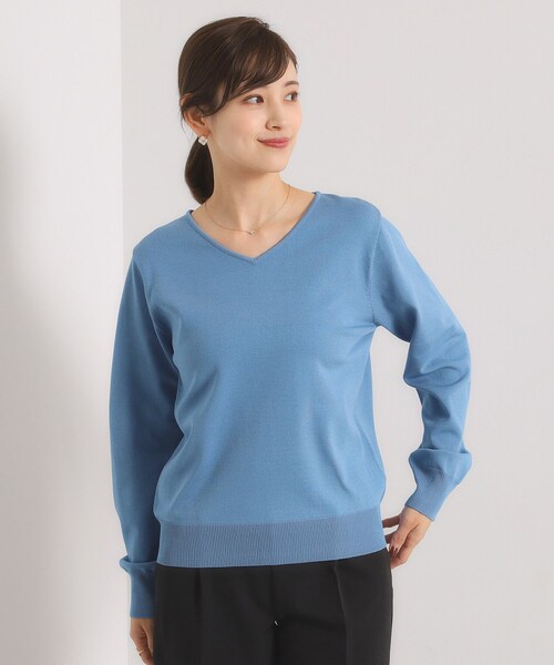 ITS'DEMO（イッツデモ）の「【縮みに強い／洗濯機OK】Vネックニットプルオーバー（ニット/セーター・レディース・ブルー/オフホワイト/ピンク系その他/ブラウン系/ブラック・00）」の14枚目の写真