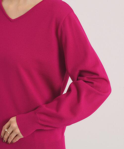 ITS'DEMO（イッツデモ）の「【縮みに強い／洗濯機OK】Vネックニットプルオーバー（ニット/セーター・レディース・ブルー/オフホワイト/ピンク系その他/ブラウン系/ブラック・00）」の7枚目の写真