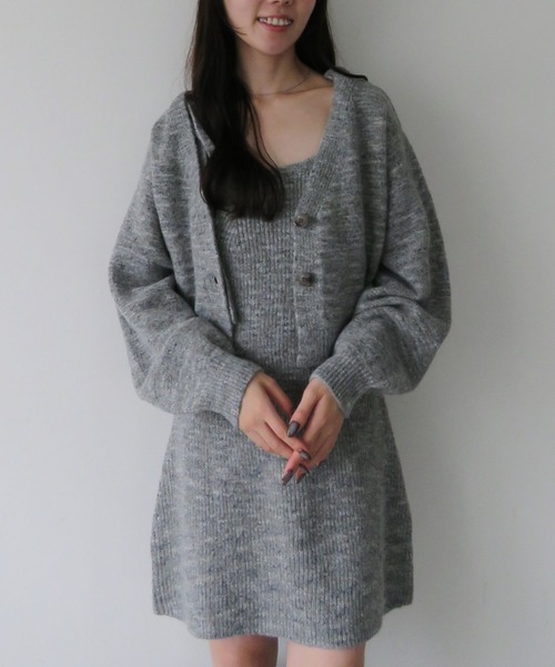 archives(アルシーヴ)の「肩リボンニットチュニックアンサンブル(ワンピース・レディース・アイボリー/ブラウン/グレー・MEDIUM)」の3枚目の写真