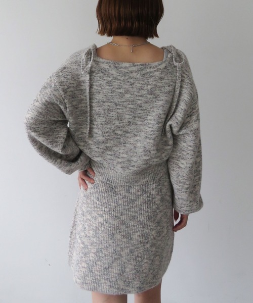 archives(アルシーヴ)の「肩リボンニットチュニックアンサンブル(ワンピース・レディース・アイボリー/ブラウン/グレー・MEDIUM)」の8枚目の写真