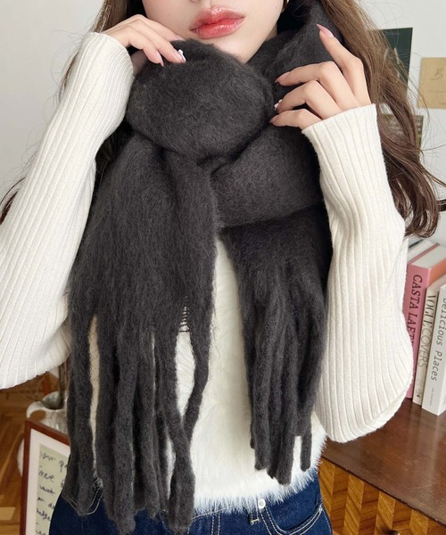 moment+(モーメントプラス)の「アソートセールマフラー(マフラー・レディース・クリアグリーン/オレンジ系その他/チャコールグレー/パープル/ブラウン・FREE)」の7枚目の写真