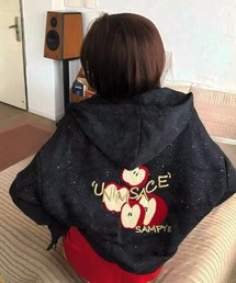 GEMEDA | 【秋冬新作】アップル刺繍ジップパーカー(パーカー)