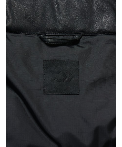 DAIWA PIER39（ダイワピア39）の「DAIWA PIER39 TECH 2WAY SYNTHETIC SKIN DOWN JACKET BW-41025W（ダウンジャケット/コート・メンズ・ブラック・MEDIUM/SMALL/X-LARGE/LARGE）」の8枚目の写真