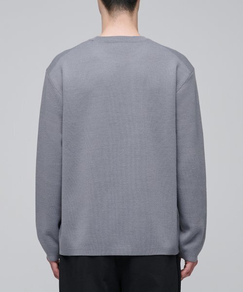 MUSINSA STANDARD（ムシンサスタンダード）の「ミニマルクルーネックニット[パープルグレー]（ニット/セーター・メンズ・その他・SMALL/MEDIUM/LARGE/X-LARGE/XX-LARGE）」の3枚目の写真