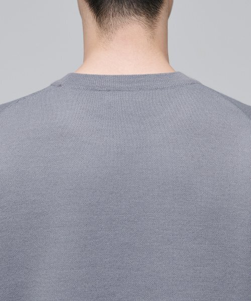 MUSINSA STANDARD（ムシンサスタンダード）の「ミニマルクルーネックニット[パープルグレー]（ニット/セーター・メンズ・その他・SMALL/MEDIUM/LARGE/X-LARGE/XX-LARGE）」の5枚目の写真