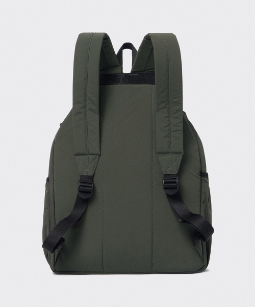 MUSINSA STANDARD（ムシンサスタンダード）の「リップストップメッシュポケットドローストリングバックパック[カーキ]（バックパック/リュック・レディース・その他・FREE）」の4枚目の写真
