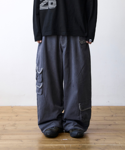 THECOLDESTMOMENT(ザコールデストモーメント)の「TCM multi cargo pants (navy)(その他パンツ・レディース・その他・SMALL/MEDIUM/LARGE)」の1枚目の写真