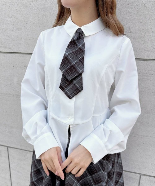 an another angelus（アンアナザーアンジェラス）の「【セットアップ対応】チェックネクタイ付きペプラムシャツ/fint フィント（シャツ/ブラウス・レディース・アイボリー/オフホワイト・FREE）」の13枚目の写真