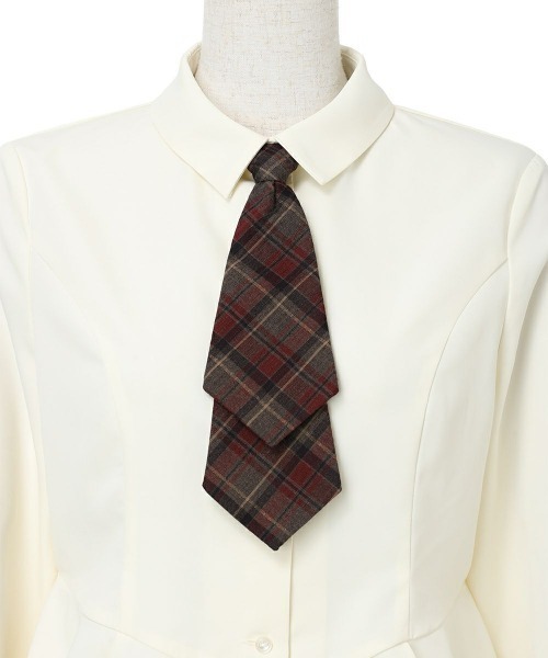 an another angelus（アンアナザーアンジェラス）の「【セットアップ対応】チェックネクタイ付きペプラムシャツ/fint フィント（シャツ/ブラウス・レディース・アイボリー/オフホワイト・FREE）」の19枚目の写真