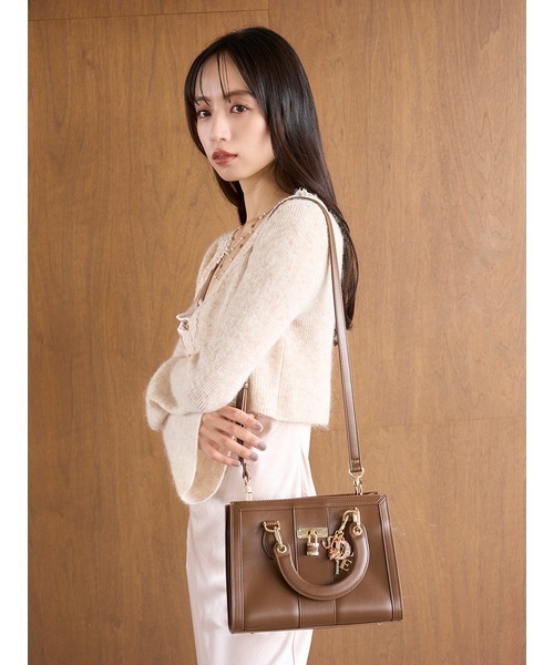 SNIDEL（スナイデル）の「スクエアパッドロックバッグ（ハンドバッグ・レディース・ライトブルー/ブラック/アイボリー/ブラウン・F）」の21枚目の写真