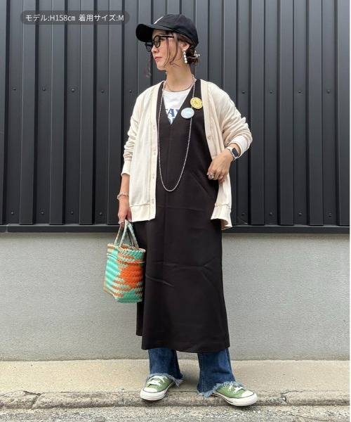 Right-on（ライトオン）の「【HONEYSUCKLE ROSE】【限定展開】カットカーディガン(体型カバー / 気軽に着られる / 洗濯〇)（カーディガン/ボレロ・レディース・ダークグレー/ブラック/キナリ・M/L）」の10枚目の写真