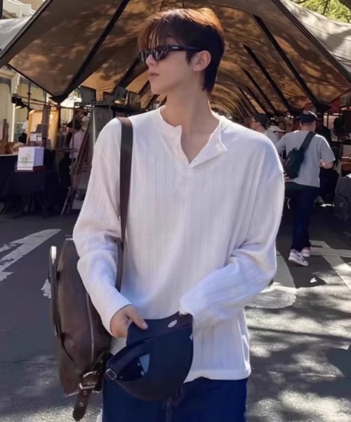 CERCA(チェルカ)の「【NOWLE】ワッフル テクスチャー ヘンリーネック 長袖Tシャツ(Tシャツ/カットソー・メンズ・ブラック・LARGE/MEDIUM)」の13枚目の写真