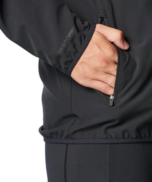 UNDER ARMOUR(アンダーアーマー)の「UAパフォーマンス インサレーション ジャケット(ランニング/メンズ)(その他アウター・メンズ・ブラック・L/XL/M/2XL/S)」の6枚目の写真