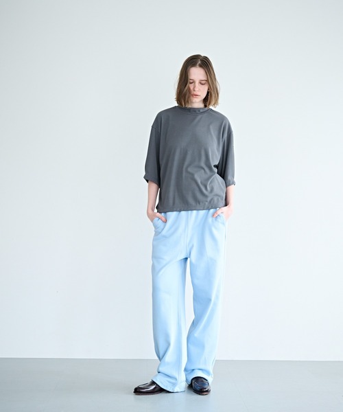 kha:ki（カーキ）の「「KHA:KI / カーキ」ソフトモックネック トップ（Tシャツ/カットソー・レディース・グレー/チャコールグレー/ライトイエロー/ホワイト・1）」の5枚目の写真