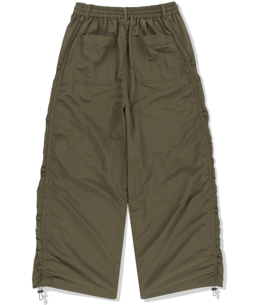 NOT4NERD(ノットフォーナード)の「Side Shirred Nylon Pants - Khaki(スウェットパンツ・レディース・その他・MEDIUM/LARGE/X-LARGE)」の3枚目の写真
