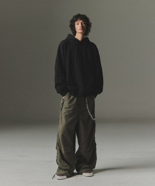 NOT4NERD(ノットフォーナード)の「Side Shirred Nylon Pants - Khaki(スウェットパンツ・レディース・その他・MEDIUM/LARGE/X-LARGE)」の4枚目の写真
