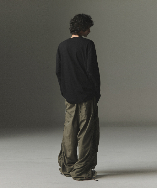 NOT4NERD(ノットフォーナード)の「Side Shirred Nylon Pants - Khaki(スウェットパンツ・レディース・その他・MEDIUM/LARGE/X-LARGE)」の7枚目の写真