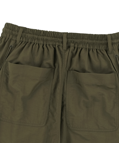 NOT4NERD(ノットフォーナード)の「Side Shirred Nylon Pants - Khaki(スウェットパンツ・レディース・その他・MEDIUM/LARGE/X-LARGE)」の11枚目の写真