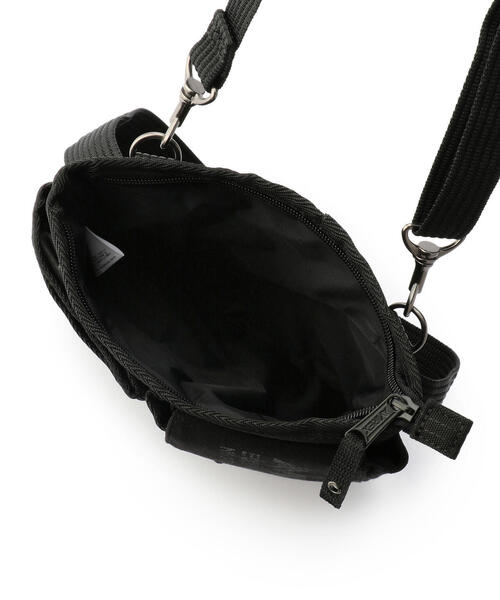 AVIREX（アヴィレックス）の「EAGLE POLYESTER WAIST BAG /イーグル ポリエステル ウエストバッグ / AVIREX / アヴィレックス / AVX342L（ボディバッグ/ウエストポーチ・メンズ・ベージュ/その他3/ブラック/カーキ・F）」の9枚目の写真