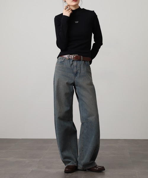 GUESS JEANS（ゲスジーンズ）の「GUESS JEANS タートルネック セーター（ニット/セーター・レディース・オフホワイト/ブラック・S/M/L/XS）」の21枚目の写真