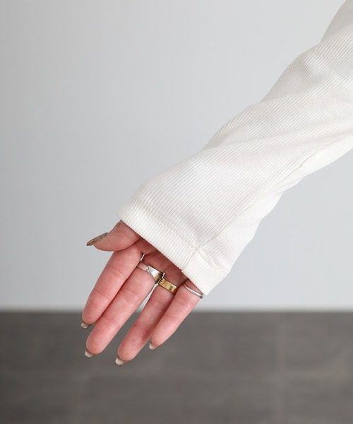 GUESS JEANS（ゲスジーンズ）の「GUESS JEANS タートルネック セーター（ニット/セーター・レディース・オフホワイト/ブラック・S/M/L/XS）」の15枚目の写真