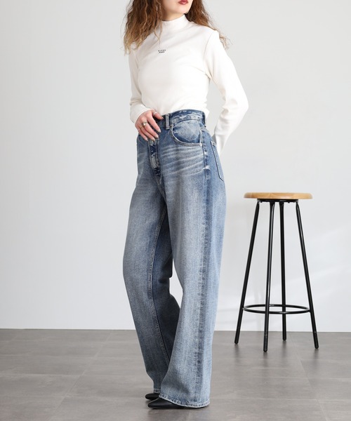 GUESS JEANS（ゲスジーンズ）の「GUESS JEANS タートルネック セーター（ニット/セーター・レディース・オフホワイト/ブラック・S/M/L/XS）」の8枚目の写真