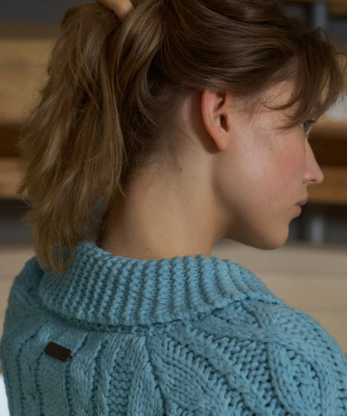 ANDNEEDS(アンドニーズ)の「Steve cowichan cardigan (light blue)(カーディガン/ボレロ・レディース・その他・FREE)」の4枚目の写真