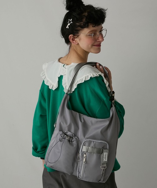 BONLECILL Marche（ボンルシールマルシェ）の「【BONLECILL Marche】マルチポケットユーティリティショルダーバッグ（ショルダーバッグ・レディース・グレー/アイボリー/ブラック・FREE）」の19枚目の写真