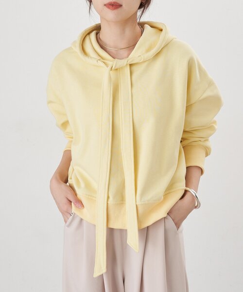 SHENERY（シーナリー）の「ボウタイフーディー（パーカー・レディース・オフホワイト/ライトグレー/イエロー・FREE）」の3枚目の写真