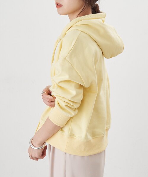 SHENERY（シーナリー）の「ボウタイフーディー（パーカー・レディース・オフホワイト/ライトグレー/イエロー・FREE）」の8枚目の写真