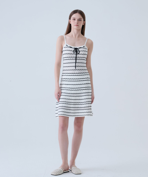 LORDLOAR（ロードロアル）の「クロシェニットワンピース IVORY（ワンピース・レディース・その他・SMALL/MEDIUM）」の2枚目の写真