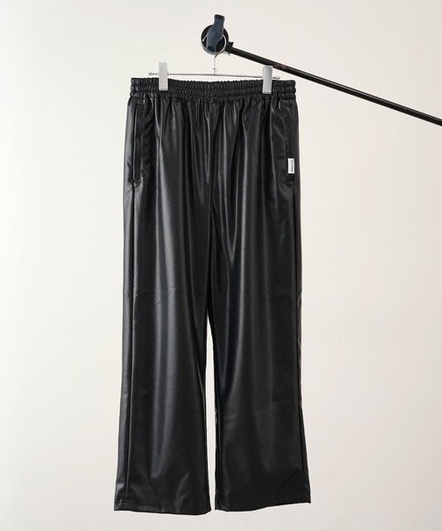 MAISON CLUB（メゾンクラブ）の「【MAISON CLUB】Super Soft PU Leather Track Pants / スーパーソフトPUレザートラックパンツ（その他パンツ・メンズ・ブラック/グレー/ブラウン・L/M）」の19枚目の写真