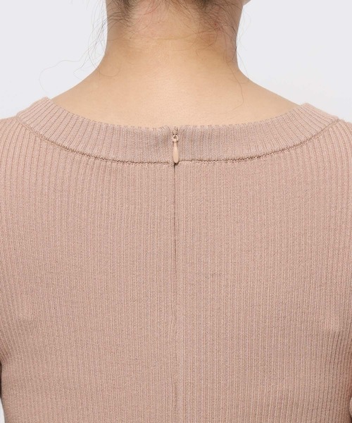 mysty woman（ミスティウーマン）の「カットジャガードドッキングワンピース 636605（ワンピース・レディース・ブラック/ピンクベージュ/アイボリー・FREE）」の11枚目の写真