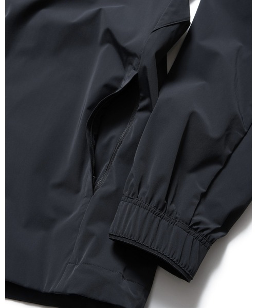 F.C.Real Bristol(エフシーレアルブリストル)の「CORDURA 4WAY STRETCH VENTILATION JACKET(ナイロンジャケット・メンズ・ネイビー/ブラック・X-LARGE/LARGE/MEDIUM/XX-LARGE/SMALL)」の7枚目の写真