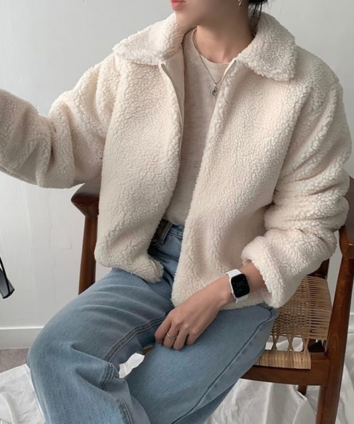 Girly Doll(ガーリードール)の「ジップアップ裏キルティングボアブルゾン(チェスターコート・レディース・グリーン/ベージュ/ブラック/ブルー・FREE)」の1枚目の写真