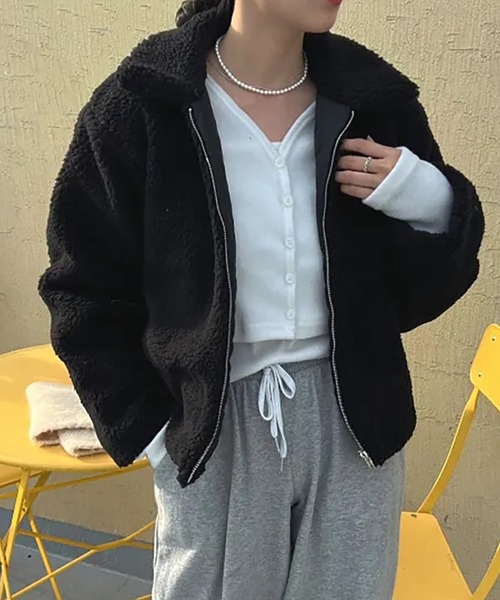 Girly Doll(ガーリードール)の「ジップアップ裏キルティングボアブルゾン(チェスターコート・レディース・グリーン/ベージュ/ブラック/ブルー・FREE)」の2枚目の写真