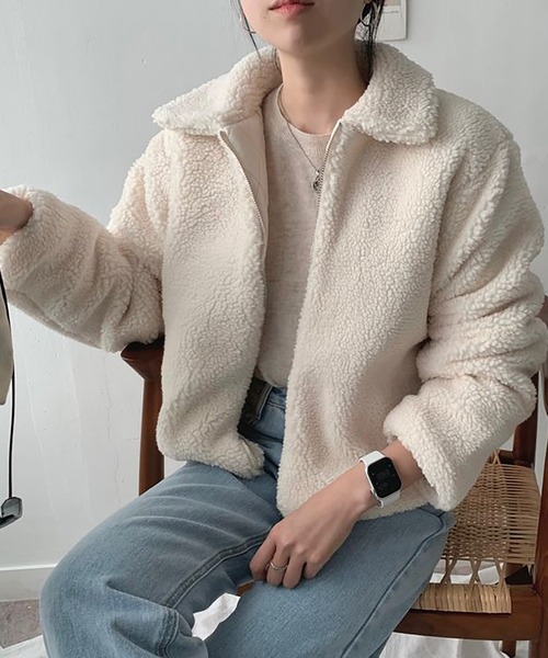 Girly Doll(ガーリードール)の「ジップアップ裏キルティングボアブルゾン(チェスターコート・レディース・グリーン/ベージュ/ブラック/ブルー・FREE)」の5枚目の写真